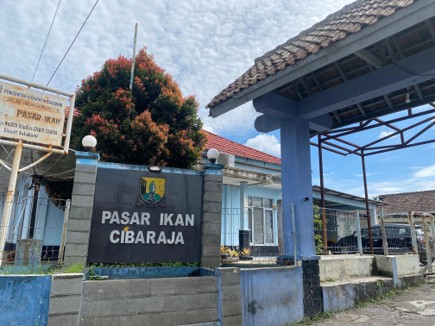 Pasar Ikan Cibaraja - Aktivitas Jual Beli